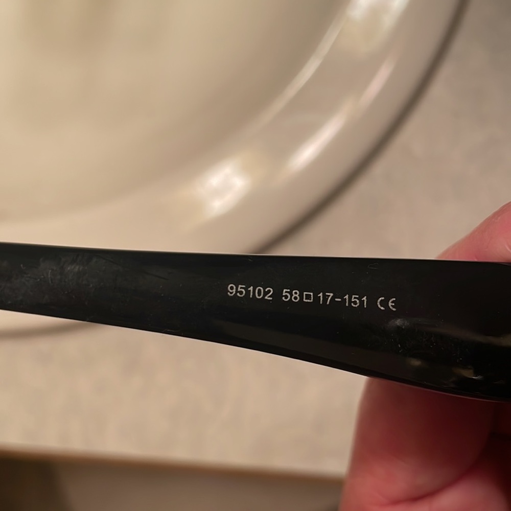 Sunglasses - Picture 3 of 4